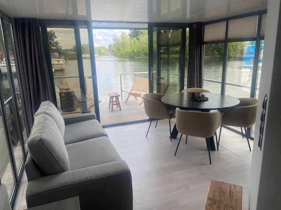 La Mare Houseboat Hotell Nederhorst den Berg Exteriör bild