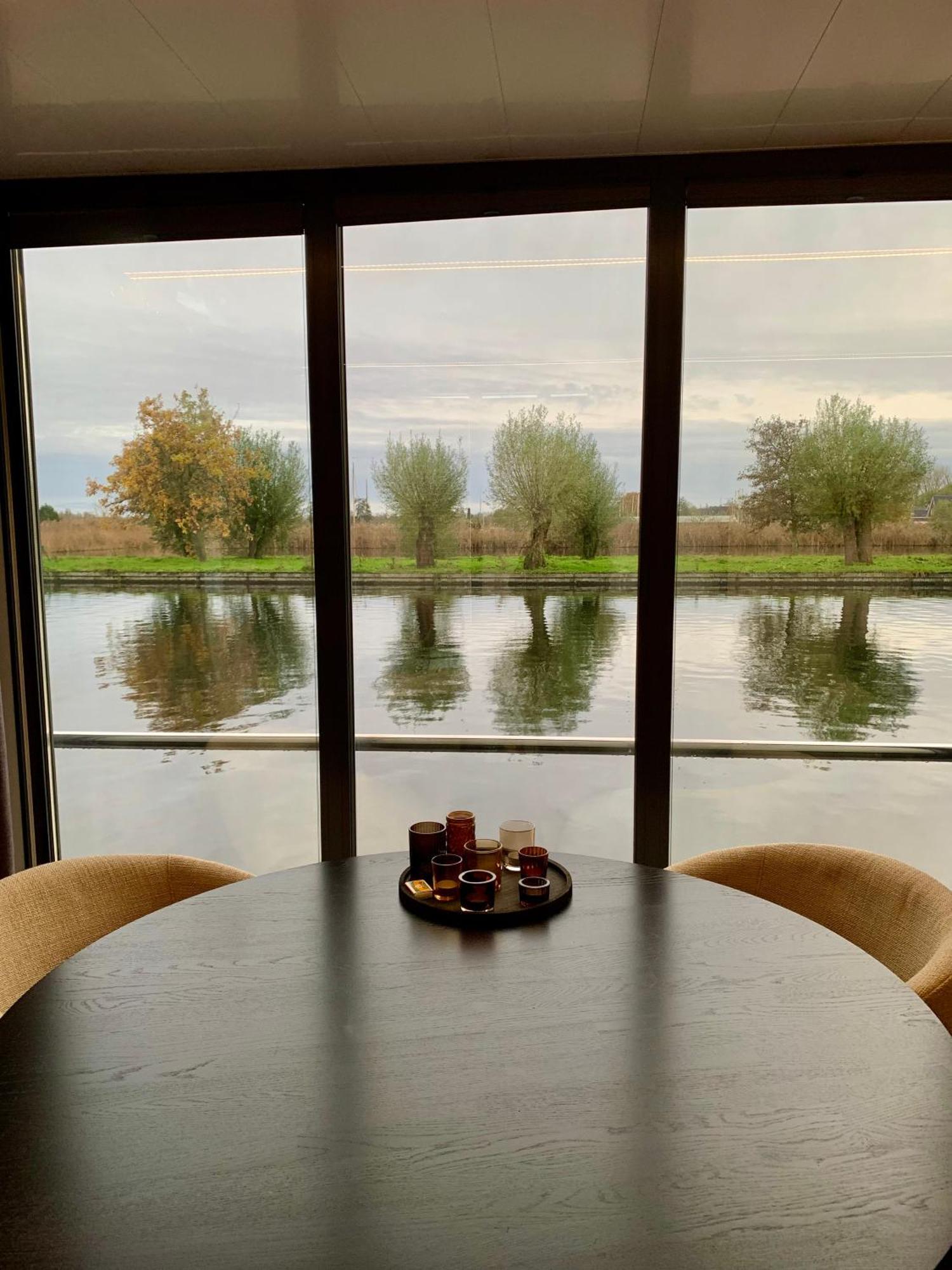 La Mare Houseboat Hotell Nederhorst den Berg Exteriör bild